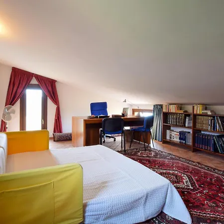Holiday home Cozy In With Wifi *